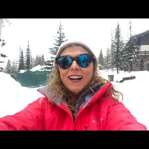 Meet your Posher, Monica